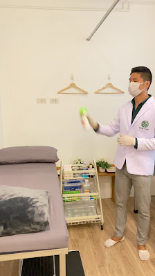 Qing Long Clinic Premio Vetro thumb 5